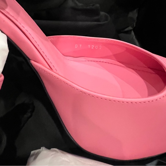 NEW Givenchy G Lock pink platform heels - Picture 6 of 13
